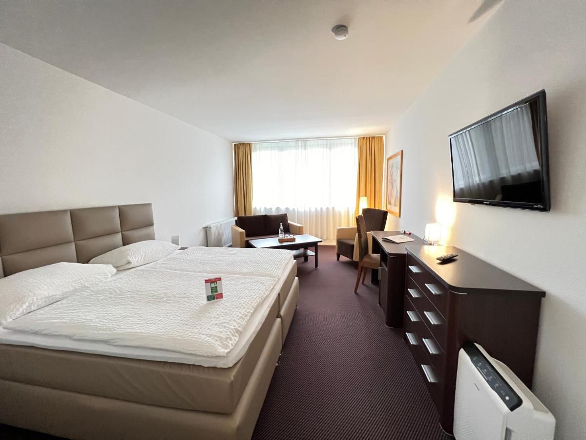 Landhotel Weisses Ross Garni Bad Brueckenau Exterior photo